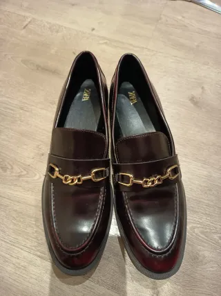 Zapatos Zara granate Talla 38