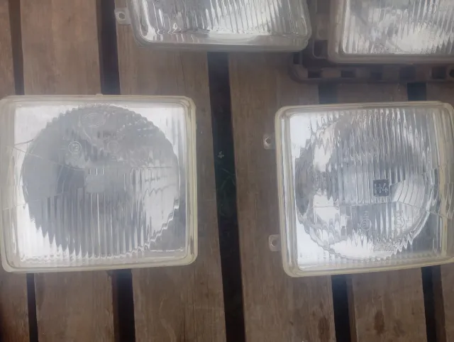 Faros Mercedes MB 120