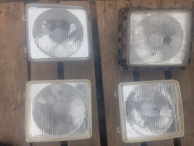 Faros Mercedes MB 120