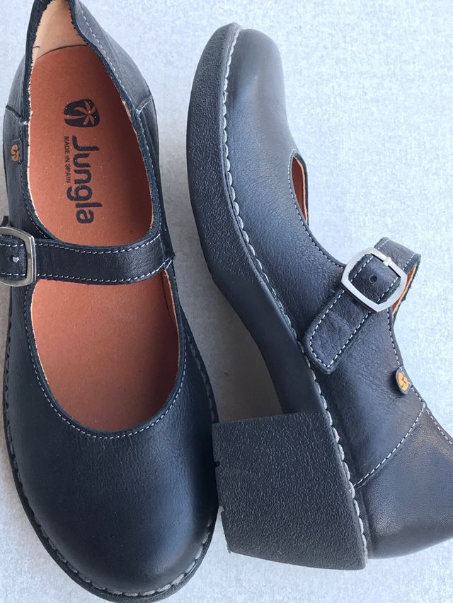 Zapatos Jungla Negros Mujer Muy comodos.