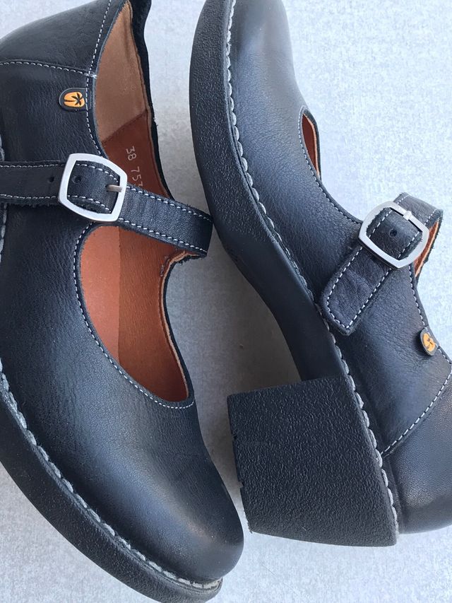 Zapatos Jungla Negros Mujer Muy comodos.