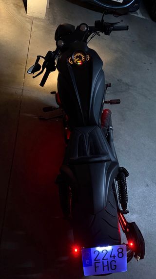 Harley Davidson Vrod Negra