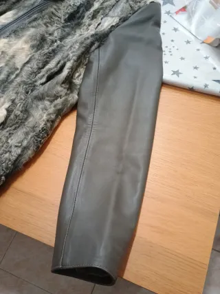 Abrigo de astracán gris y marrón