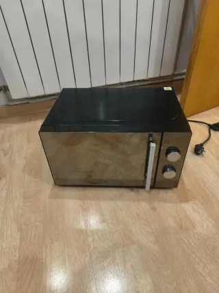 Microondas Koenic Grill 20L 700W