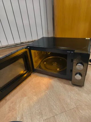 Microondas Koenic Grill 20L 700W