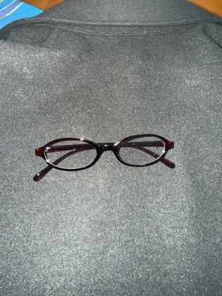 Occhiali vintage marrone forma ovale