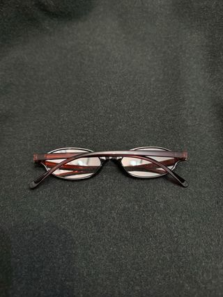 Occhiali vintage marrone forma ovale