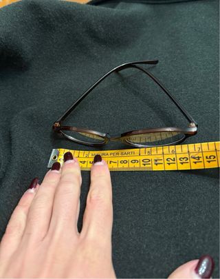 Occhiali vintage marrone forma ovale