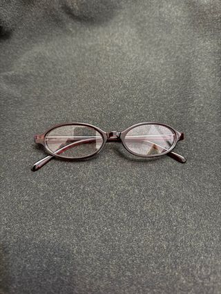 Occhiali vintage marrone forma ovale