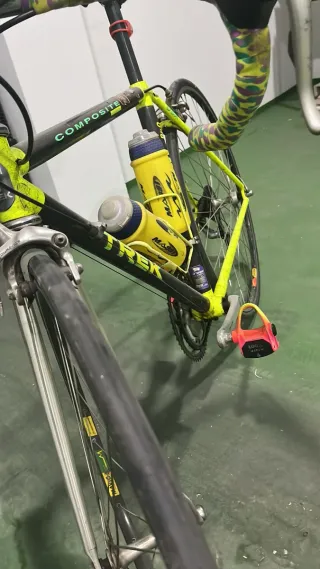 Bicicleta Trek 2300 Pro Composite