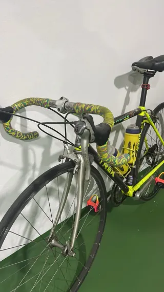 Bicicleta Trek 2300 Pro Composite