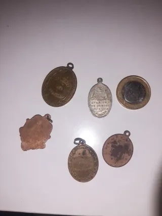 Lote 5 medallas religiosas antiguas