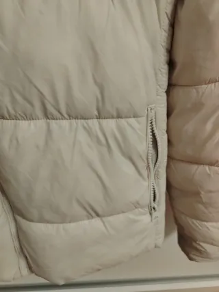 Anorak niña beige con capucha