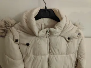 Anorak niña beige con capucha