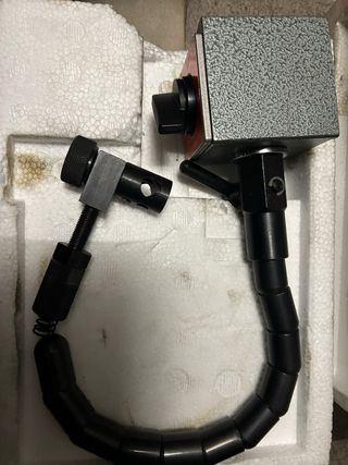 Mitutoyo 7012 Soporte Magnético Flexible