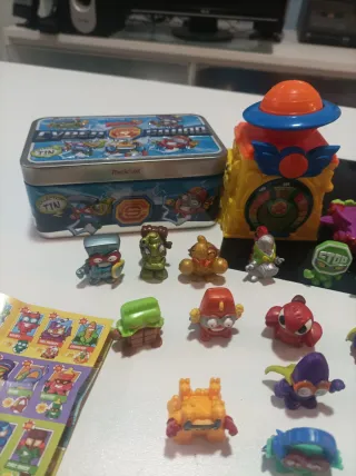 Super Zings Lote 30 Figuras y Accesorios