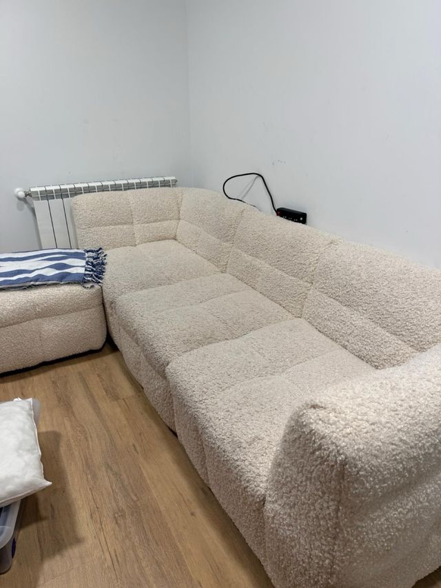 Sofá modular beige Cuatro módulos