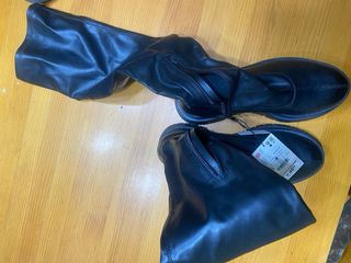 Botas altas negras con plataforma  bershka