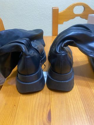 Botas altas negras con plataforma  bershka