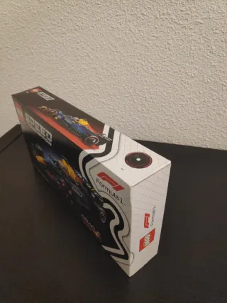 Lego 77243 Red Bull F1 RB20