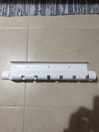 Soporte organizador de cables blanco