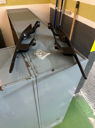 Reposabrazos Yamaha X-Max 300 2024. Sin estrenar