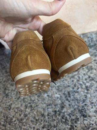 Divine Follie sneakers scamosciate 39