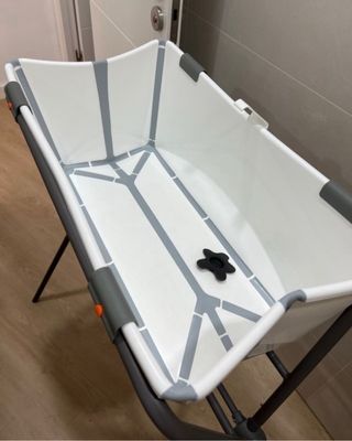 Bañera Stokke plegable con patas