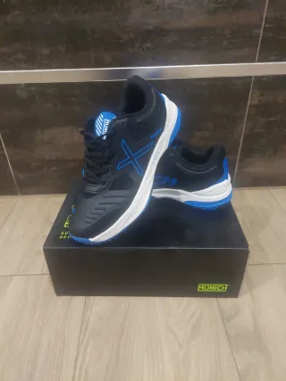 Zapatillas Padel Munich Hydra Negras/Azules