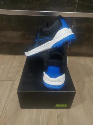 Zapatillas Padel Munich Hydra Negras/Azules
