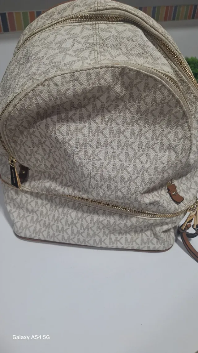 Mochila Michael Kors Beige/Blanco