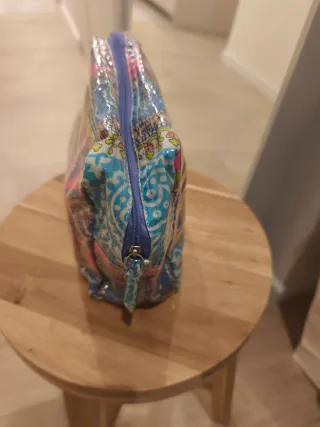 Neceser plastificado estampado