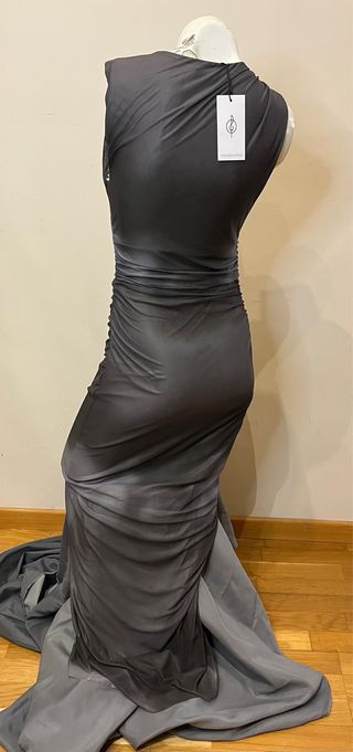 Vestido midi tul drapeado gris