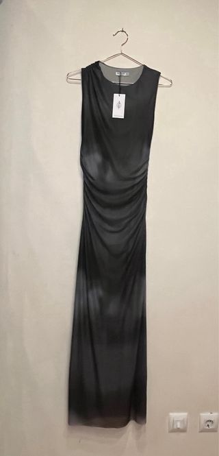 Vestido midi tul drapeado gris