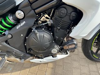 Kawasaki ER-6n Blanca limitada a a2 2017