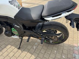 Kawasaki ER-6n Blanca limitada a a2 2017
