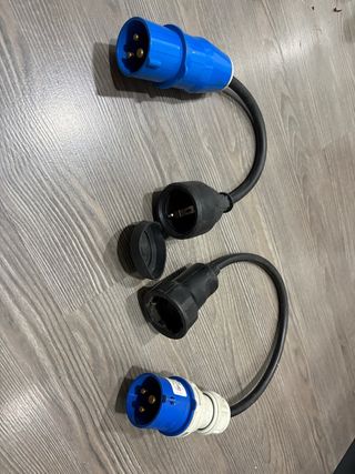 Adaptador Enchufe corriente Caravana