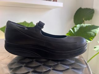 Zapatos MBT Negros Mujer