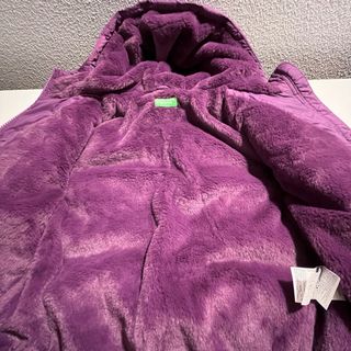 Plumas Benetton niña morado Talla (6-7 años)122 cm