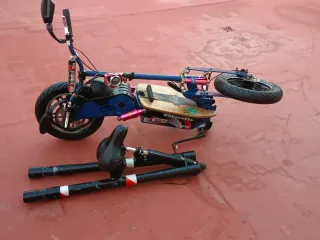Patin/scooter Eléctrica con Asiento y Cañeros pesc