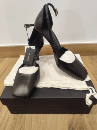 Zapatos Massimo Dutti Talla 41 con puntera cuadrad