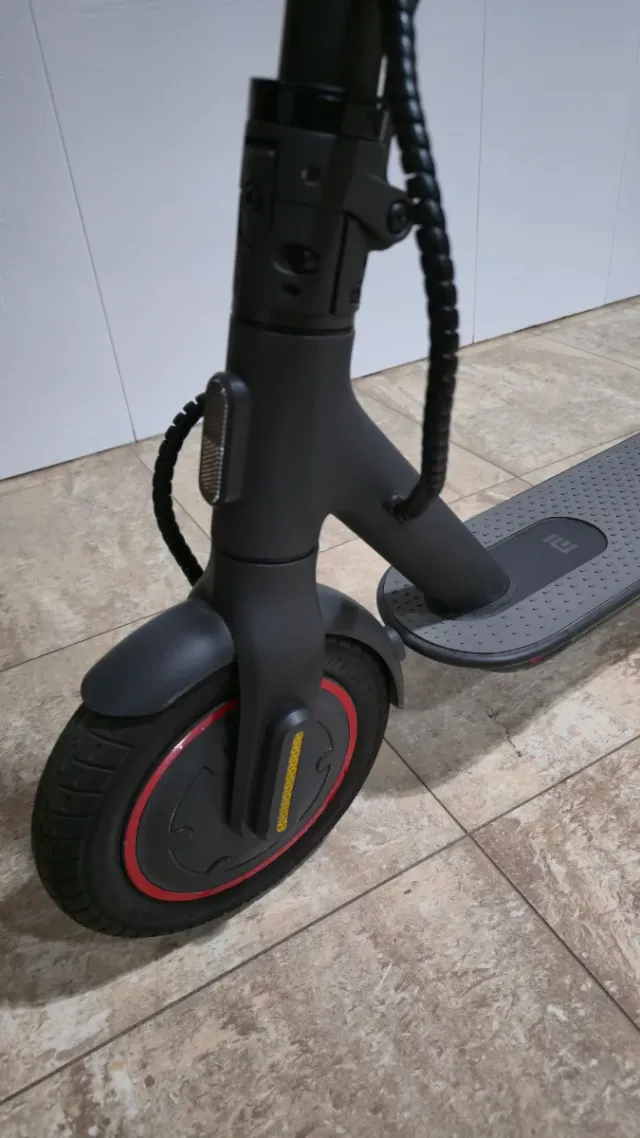 XIAOMI 1S PATINETE ELÉCTRICO RUEDAS 10" COMO NUEVO