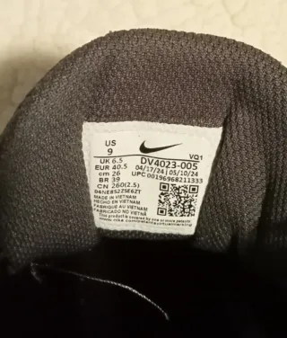 Zapatillas Nike Running Winflo 10 Negro/Dorado