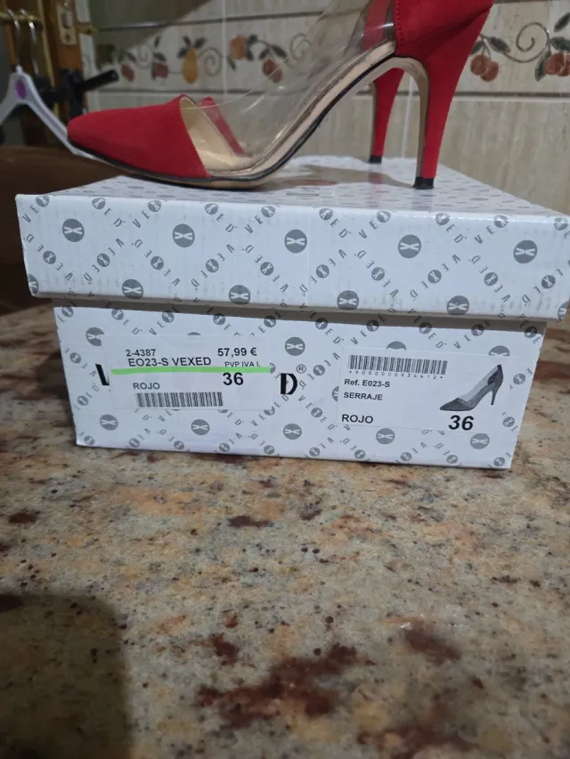 Tacones rojos mujer marca Vexed