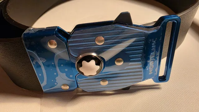 Cinturón Montblanc cuero negro M LOCK 4810 Azul