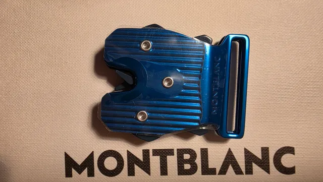 Cinturón Montblanc cuero negro M LOCK 4810 Azul