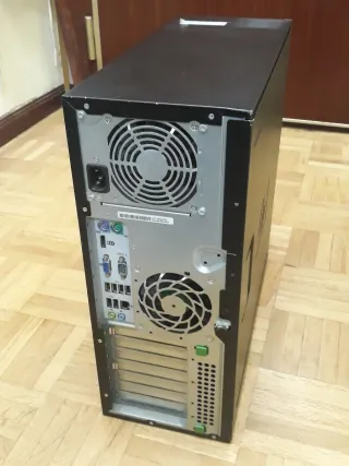 Torre HP 8100 i5-650 8GB RAM 32GB SSD W10LTSC iot.