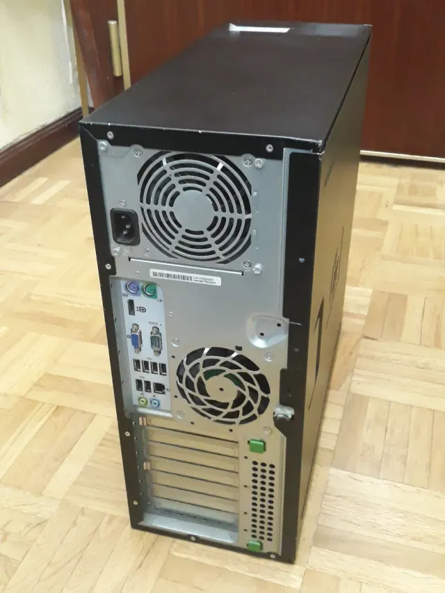 Torre HP 8100 i5-650 8GB RAM 32GB SSD W10LTSC iot.