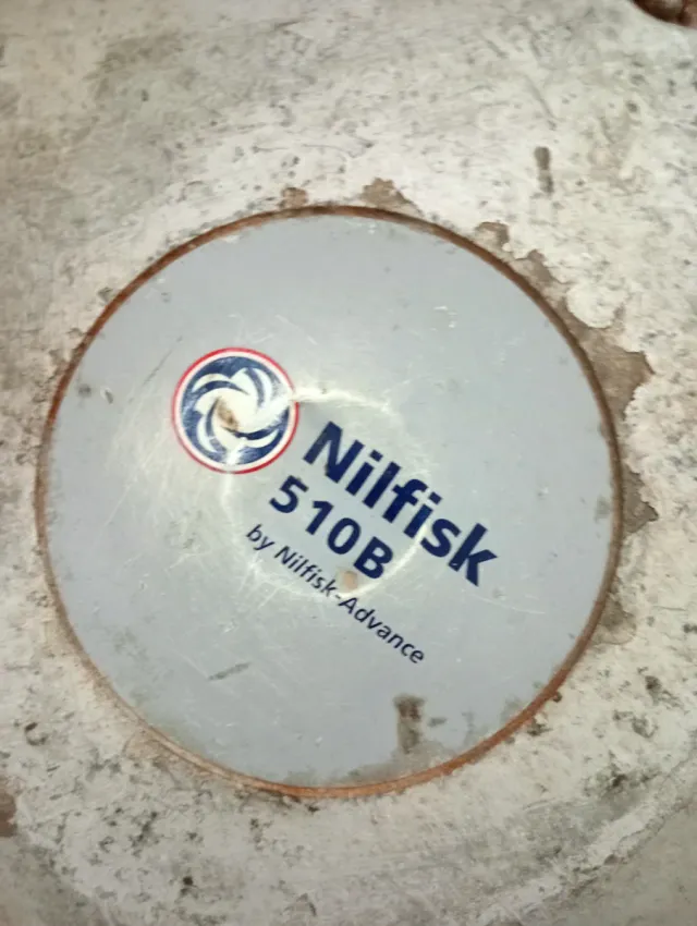 Máquina abrillantadora de suelos