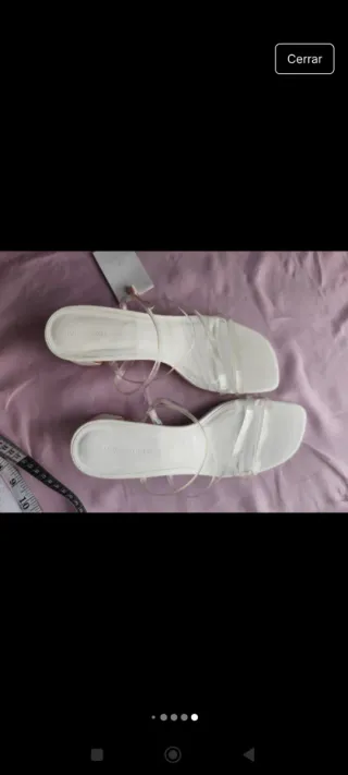 Sandalias blancas tiras transparentes